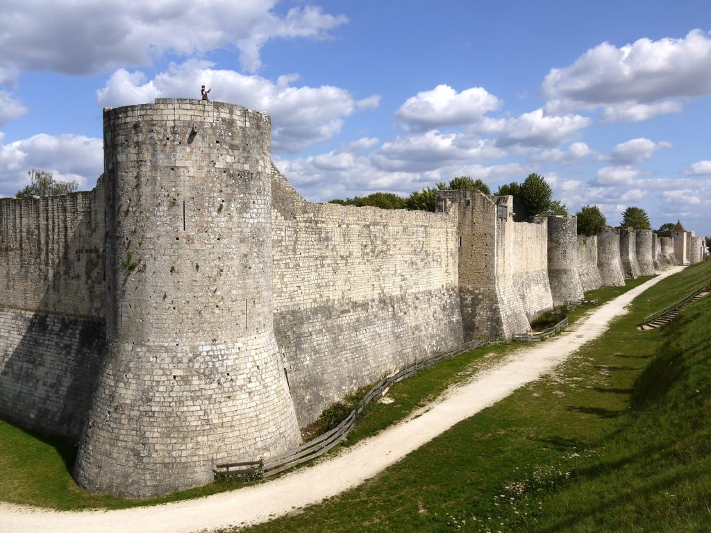 Provins