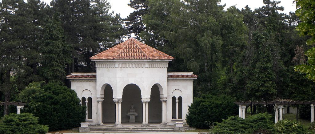 Βασιλικό Συγκρότημα Dedinje