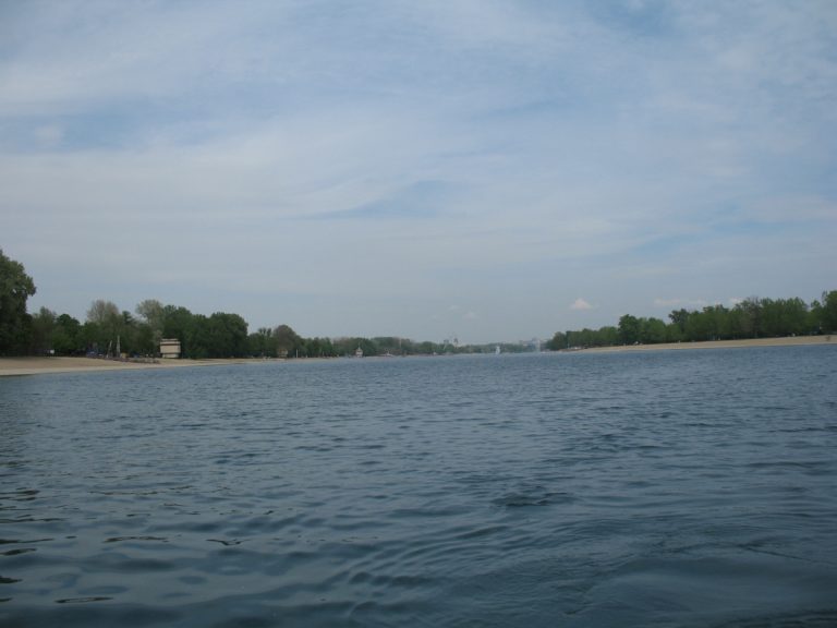Sava Lake και οικογενειακή αναψυχή στην Ada
